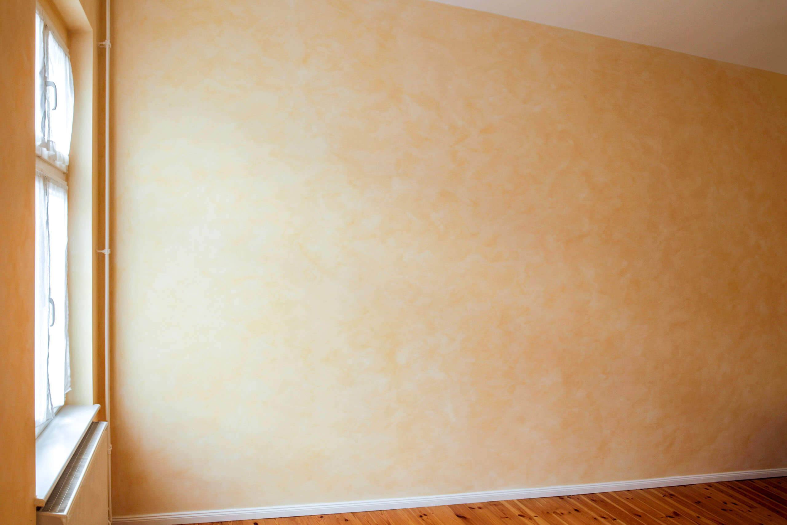 Wandlasur im Schlafzimmer, eine große Wandgestaltung